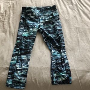 Lululemon Pace Crop